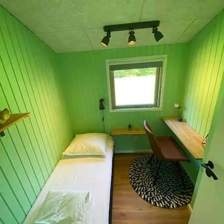 Cozy Holiday 450 M From The Water * Tranekær