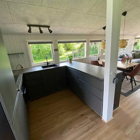 Cozy Holiday 450 M From The Water